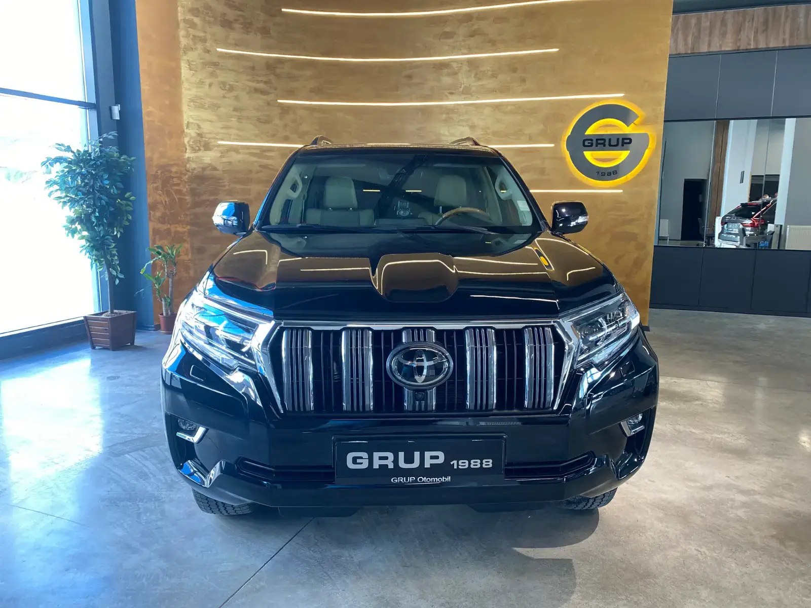 Grup Otomobil | Land Cruiser 2.8 D-4D Prado